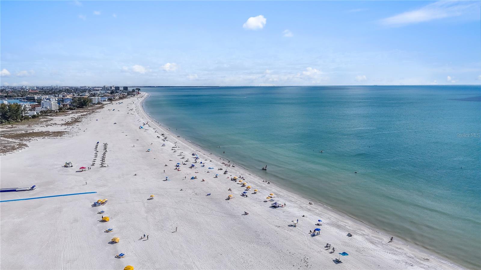 Image 29 of 56 For 10650 Gulf Boulevard 441