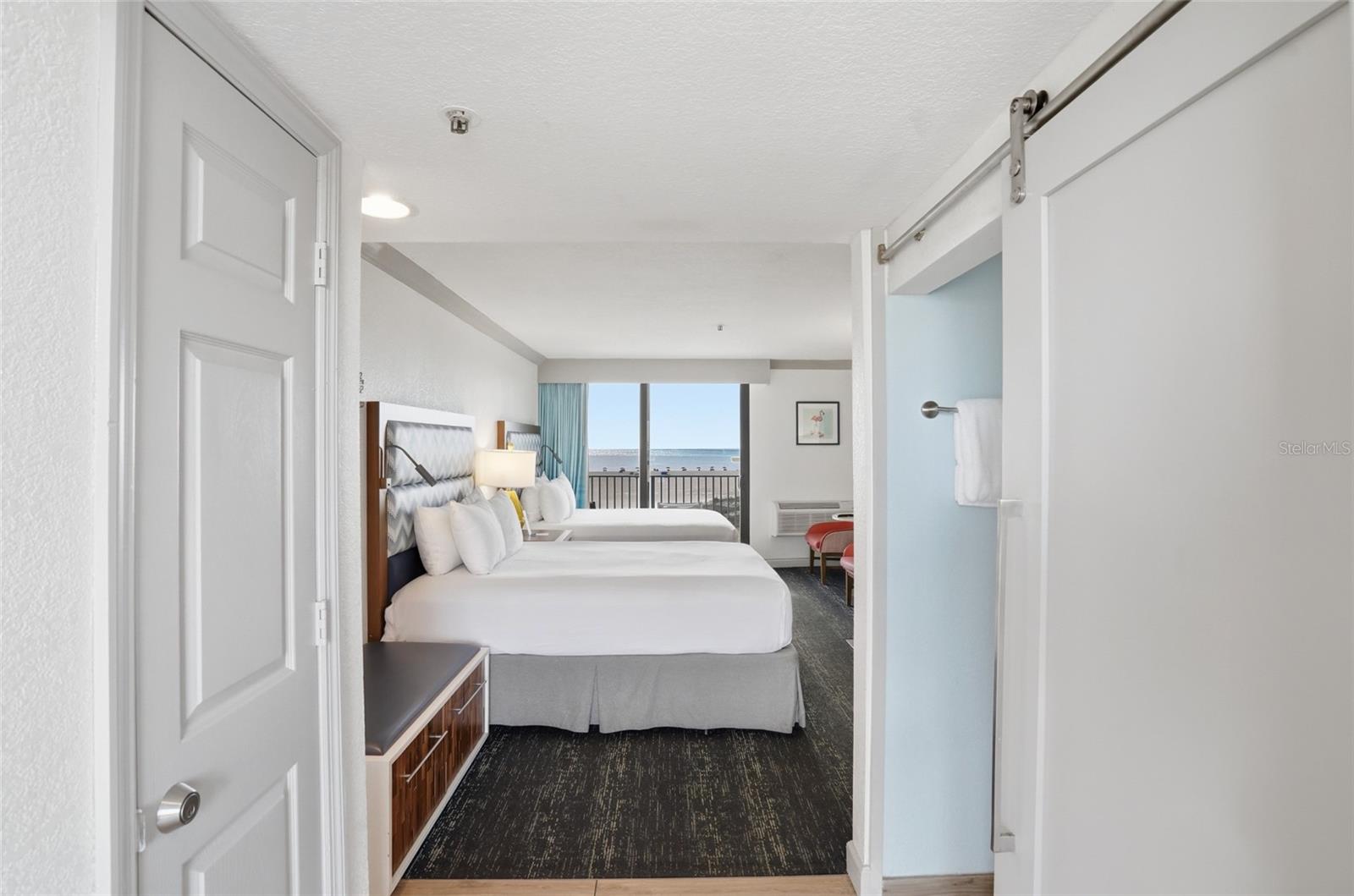 Image 4 of 56 For 10650 Gulf Boulevard 441