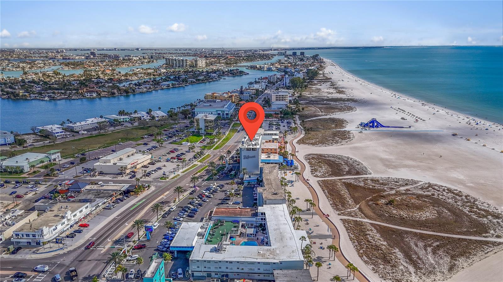 Image 42 of 56 For 10650 Gulf Boulevard 441