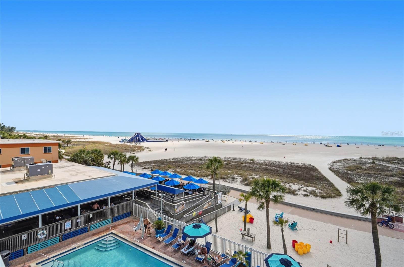 Image 50 of 56 For 10650 Gulf Boulevard 441