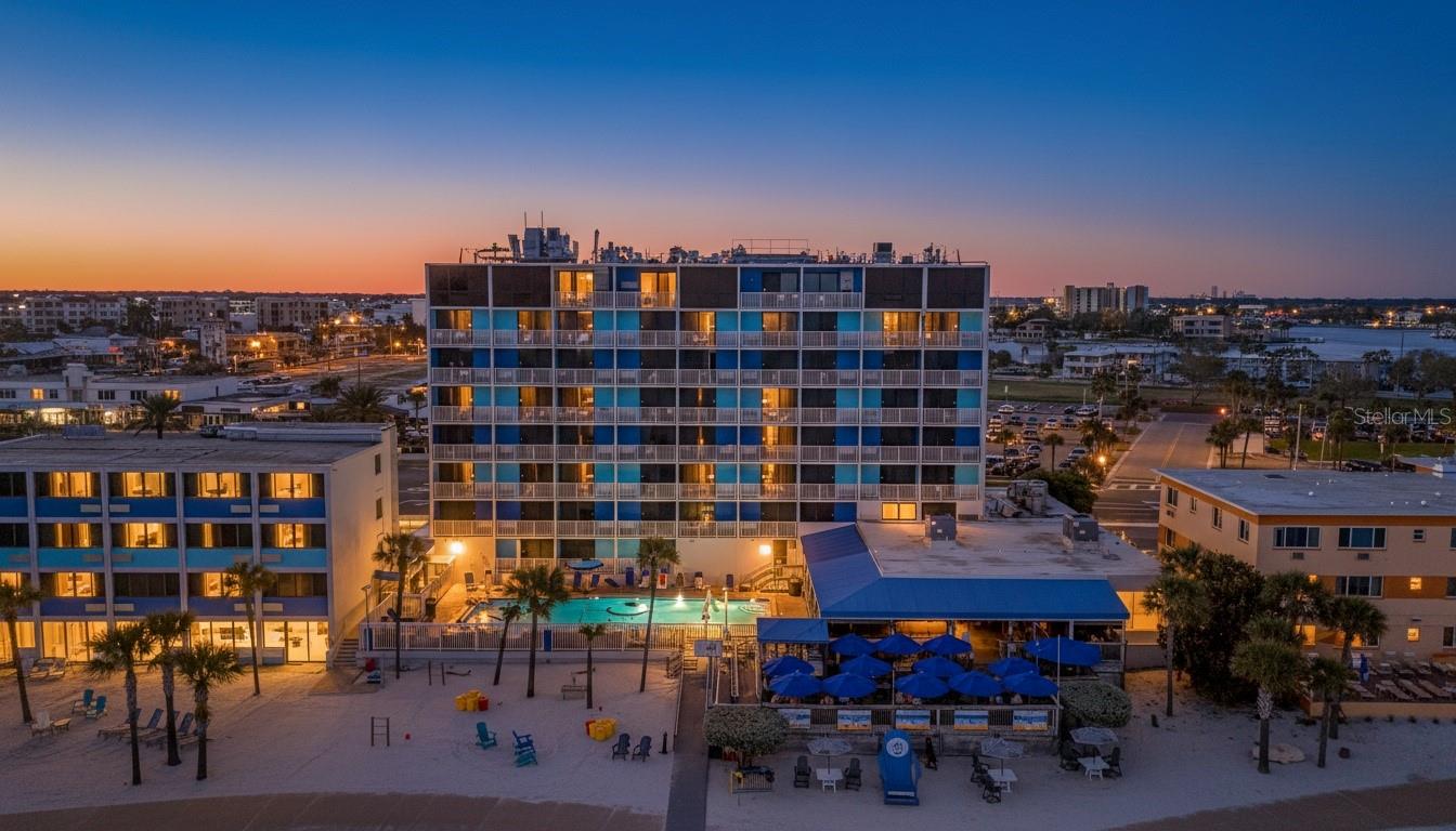 Image 52 of 56 For 10650 Gulf Boulevard 441