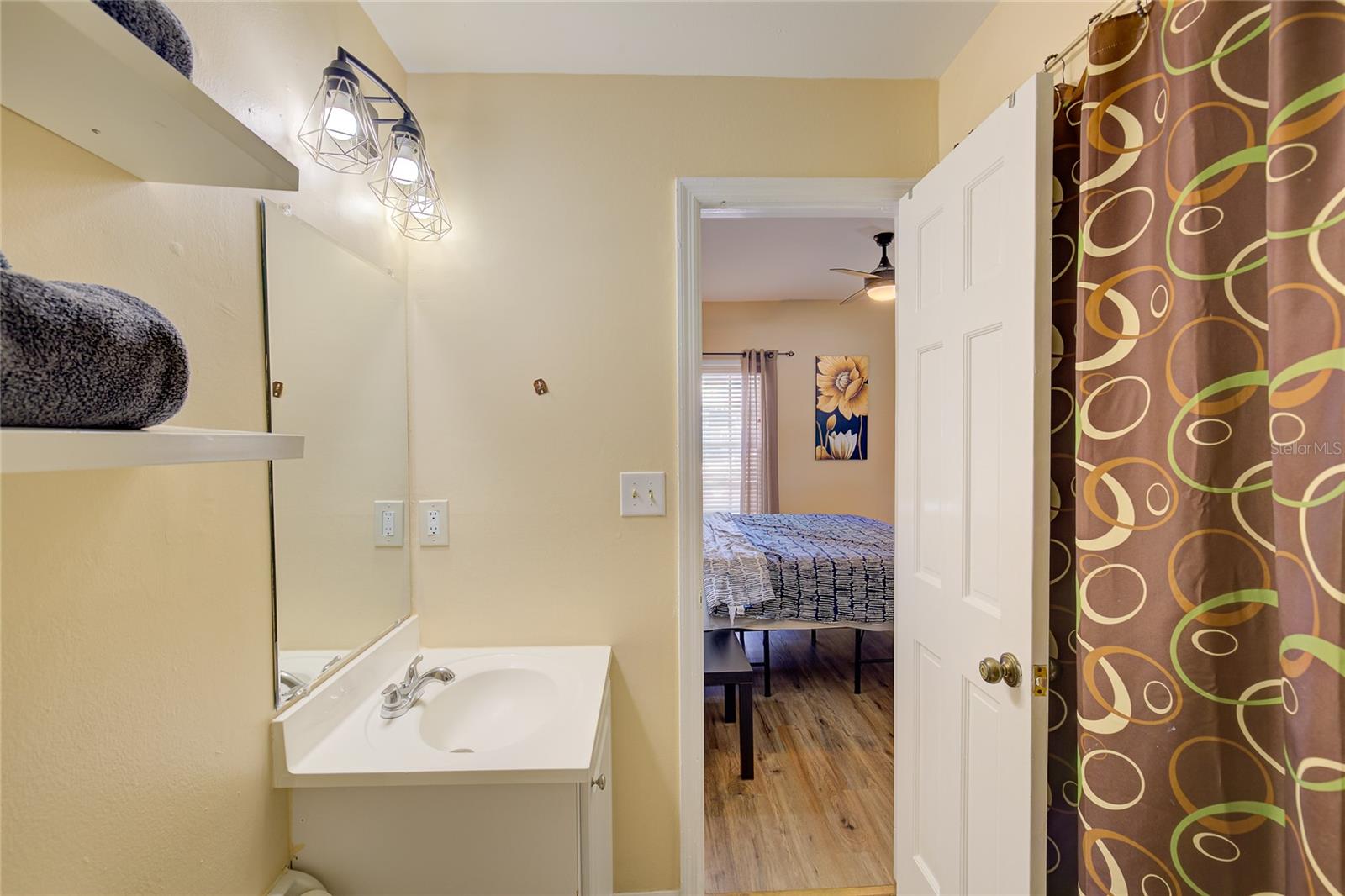 Image 15 of 22 For 501 Magnolia Avenue 1