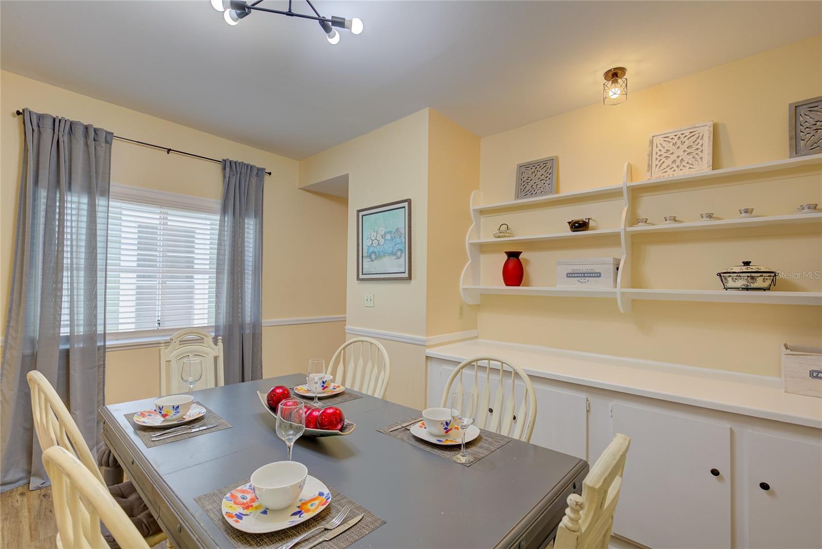 Image 5 of 22 For 501 Magnolia Avenue 1