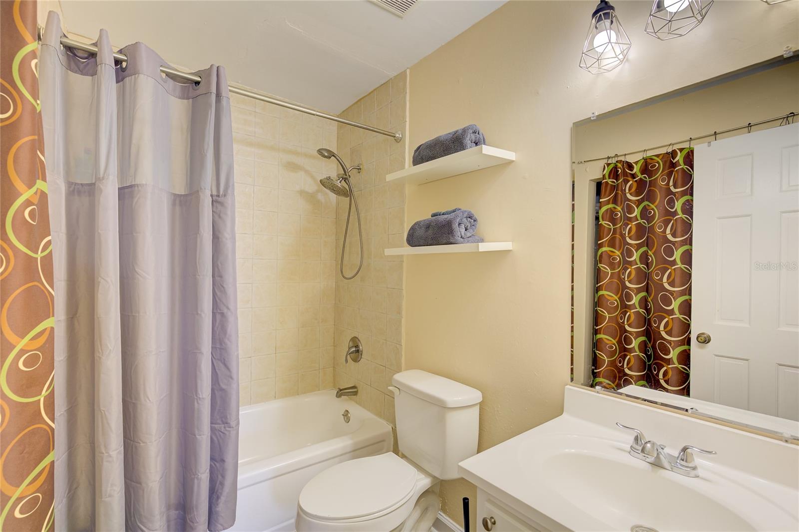 Image 6 of 22 For 501 Magnolia Avenue 1