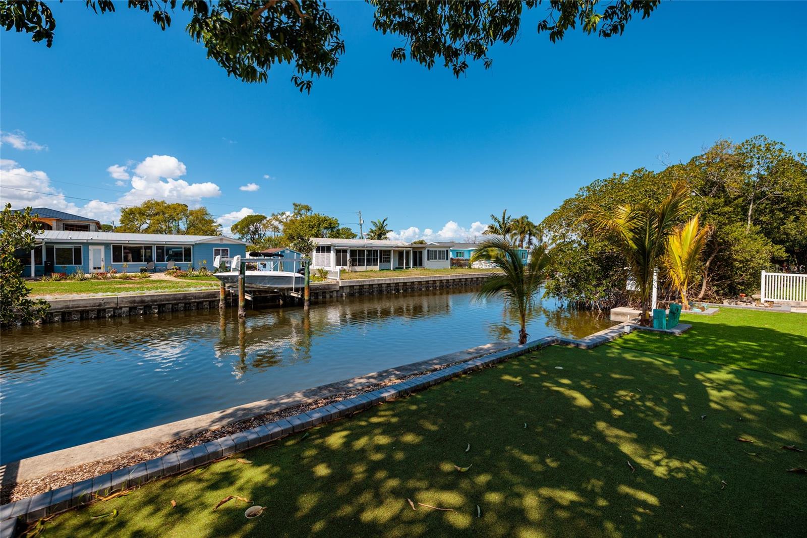 Image 18 of 24 For 9046 Treasure Lane Ne