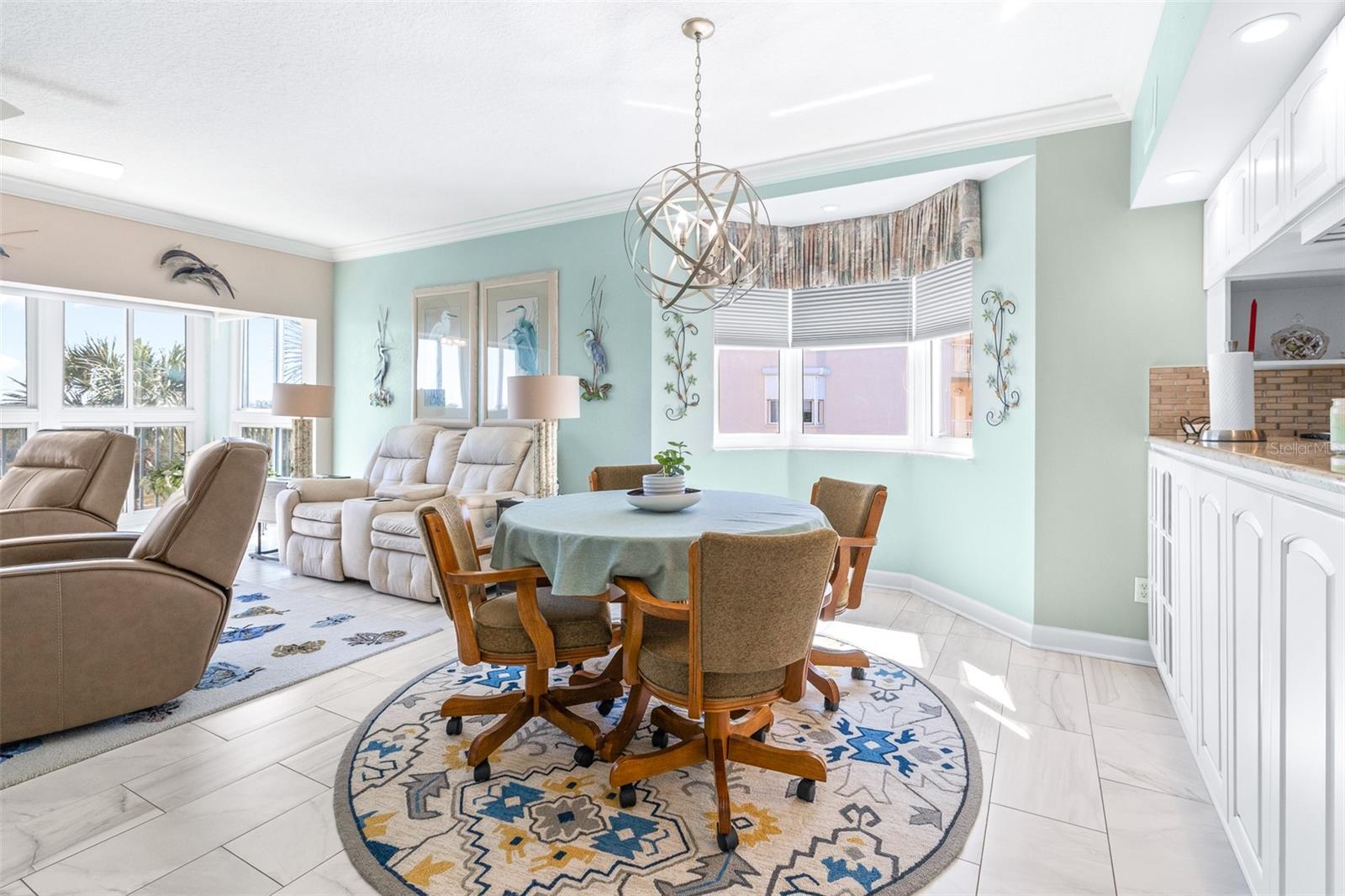 Image 10 of 40 For 6399 Shoreline Drive 4206