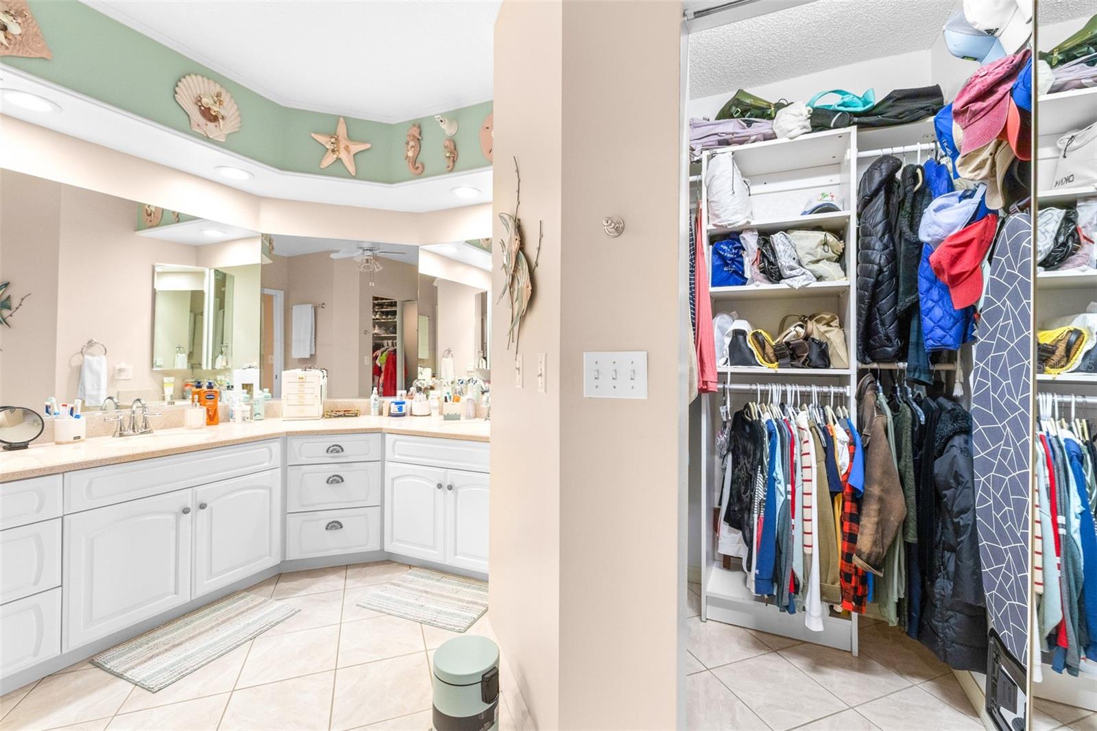 Image 20 of 40 For 6399 Shoreline Drive 4206