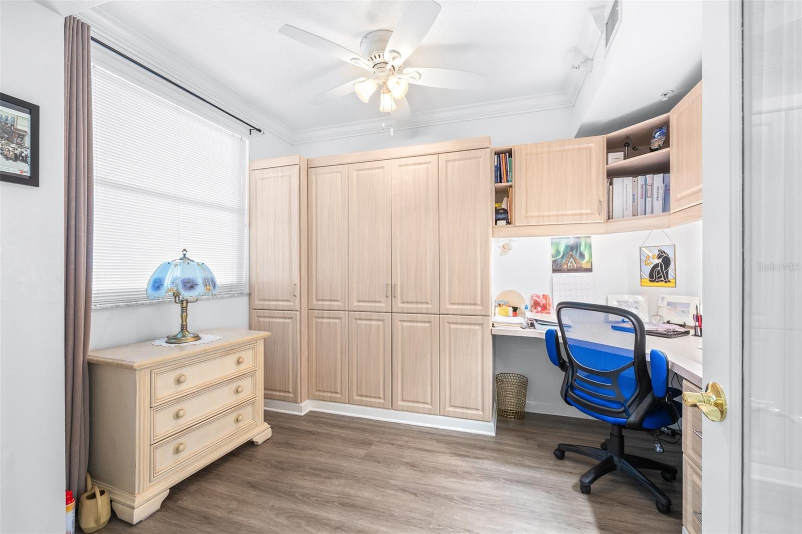 Image 25 of 40 For 6399 Shoreline Drive 4206