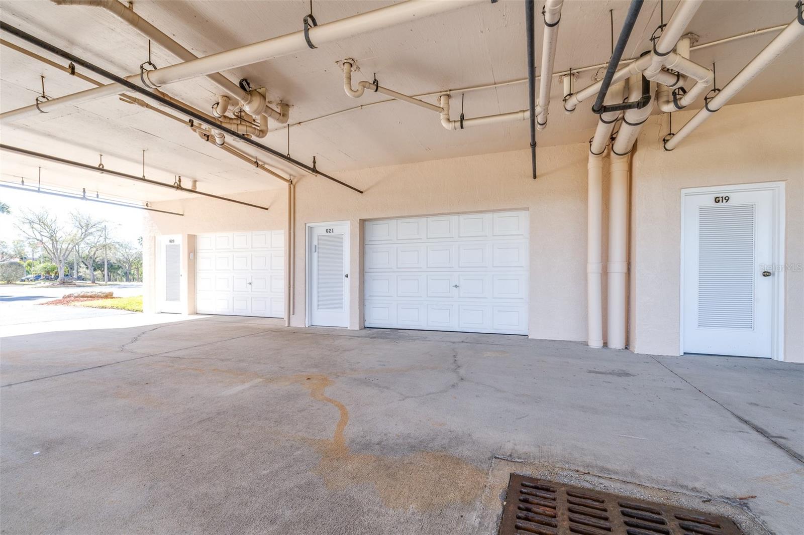 Image 28 of 40 For 6399 Shoreline Drive 4206