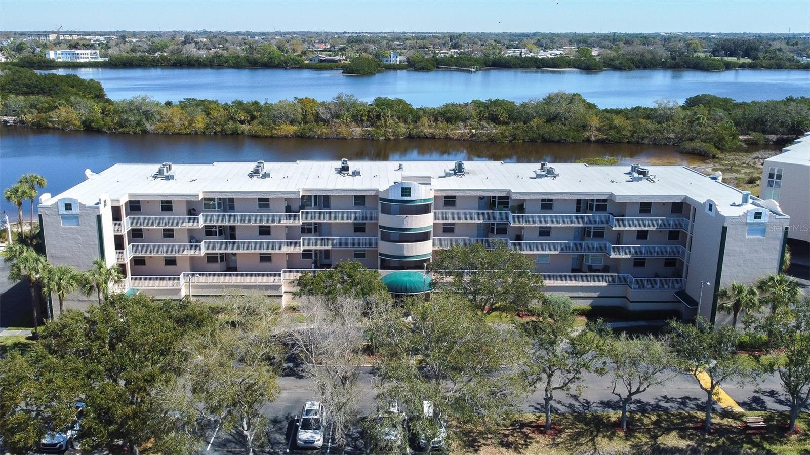 Image 35 of 40 For 6399 Shoreline Drive 4206