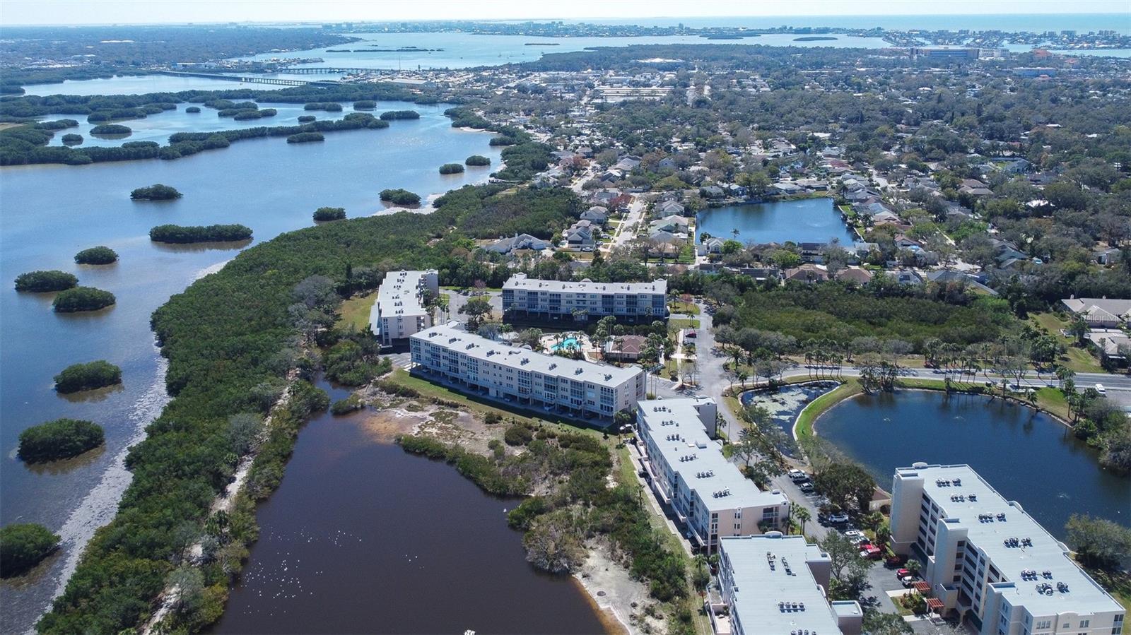 Image 37 of 40 For 6399 Shoreline Drive 4206