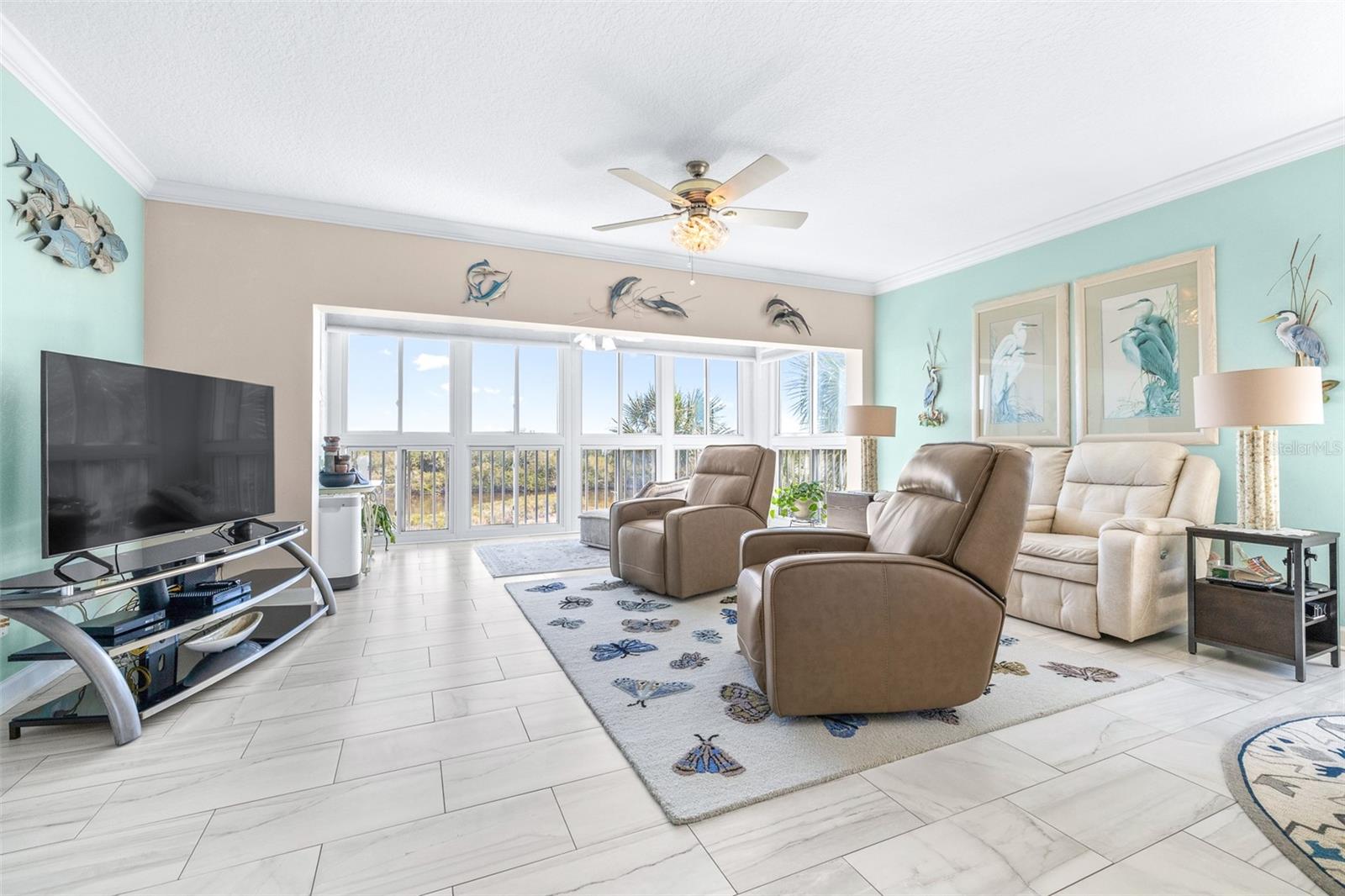 Image 5 of 40 For 6399 Shoreline Drive 4206