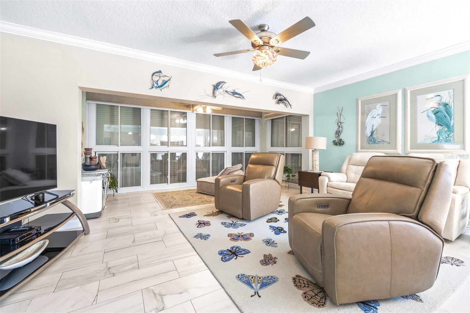 Image 6 of 40 For 6399 Shoreline Drive 4206