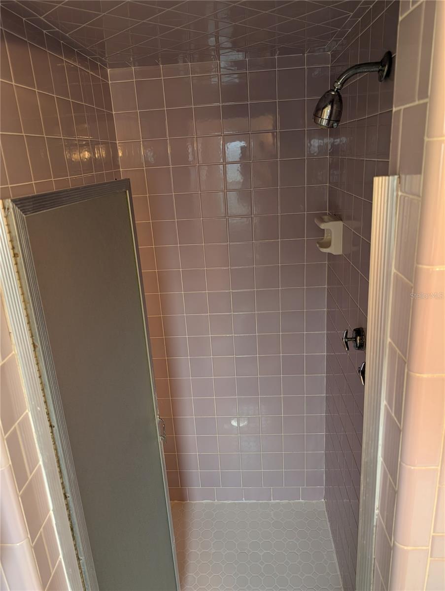 Image 29 of 50 For 6517 Walton Way