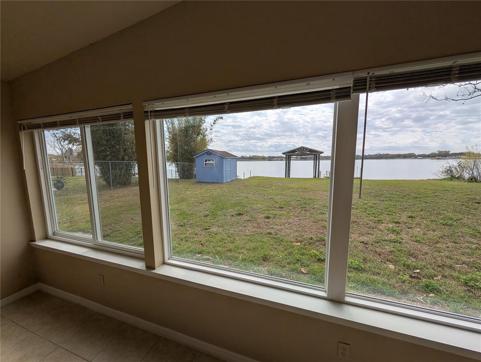 Image 39 of 50 For 6517 Walton Way