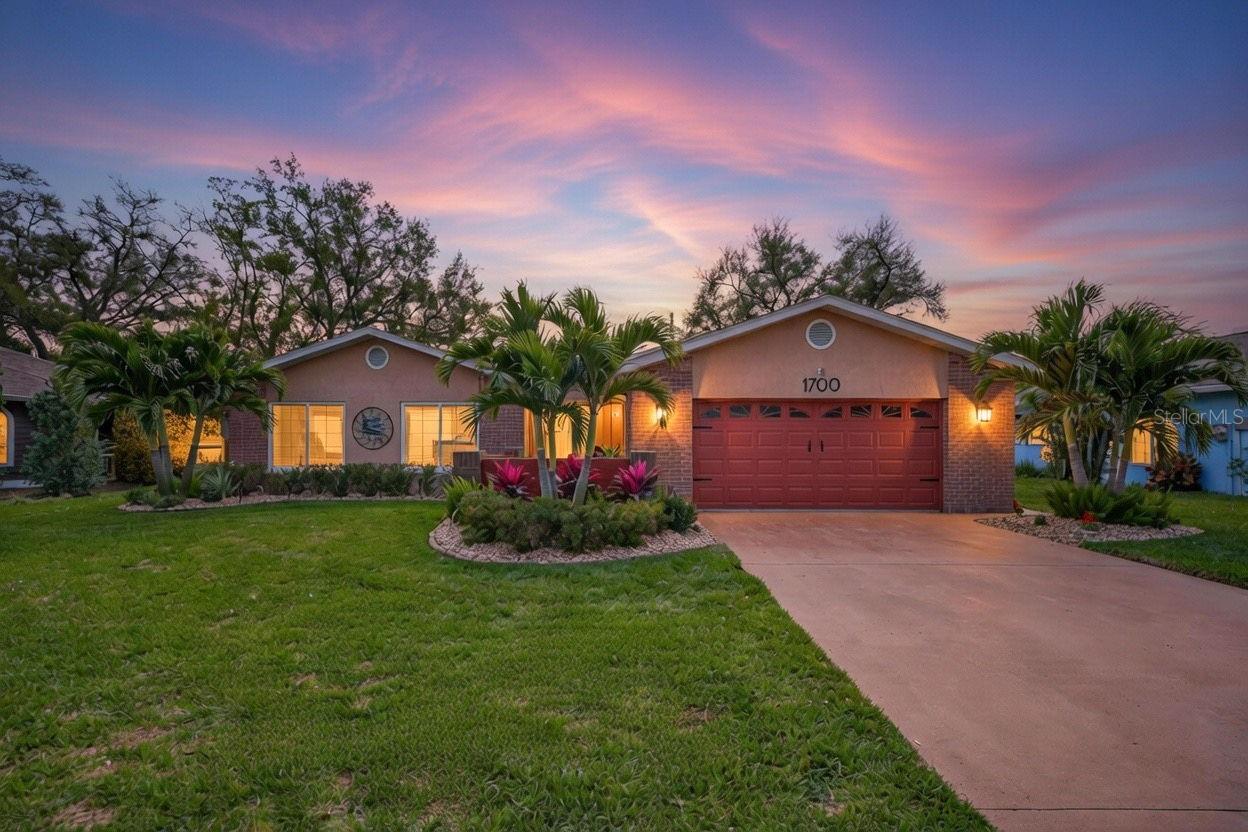 Details for 1700 Glen Lakes Boulevard N, ST PETERSBURG, FL 33702