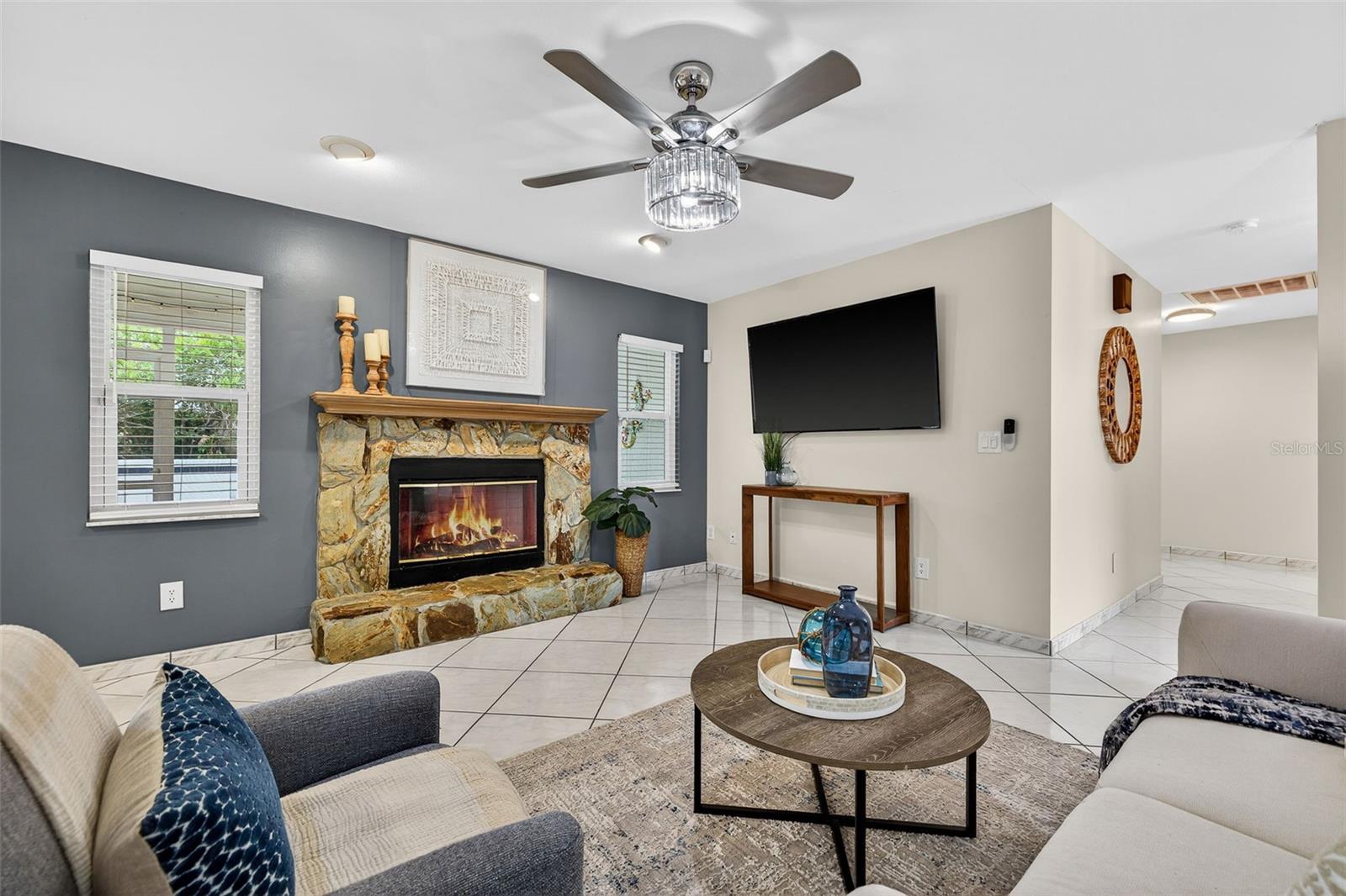 Image 12 of 37 For 1700 Glen Lakes Boulevard N