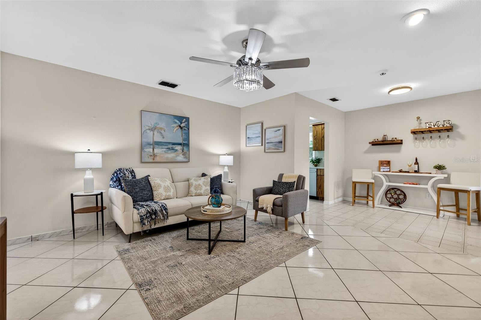 Image 15 of 37 For 1700 Glen Lakes Boulevard N