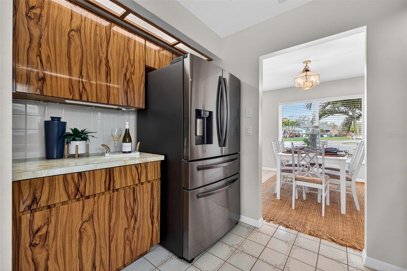 Image 22 of 37 For 1700 Glen Lakes Boulevard N