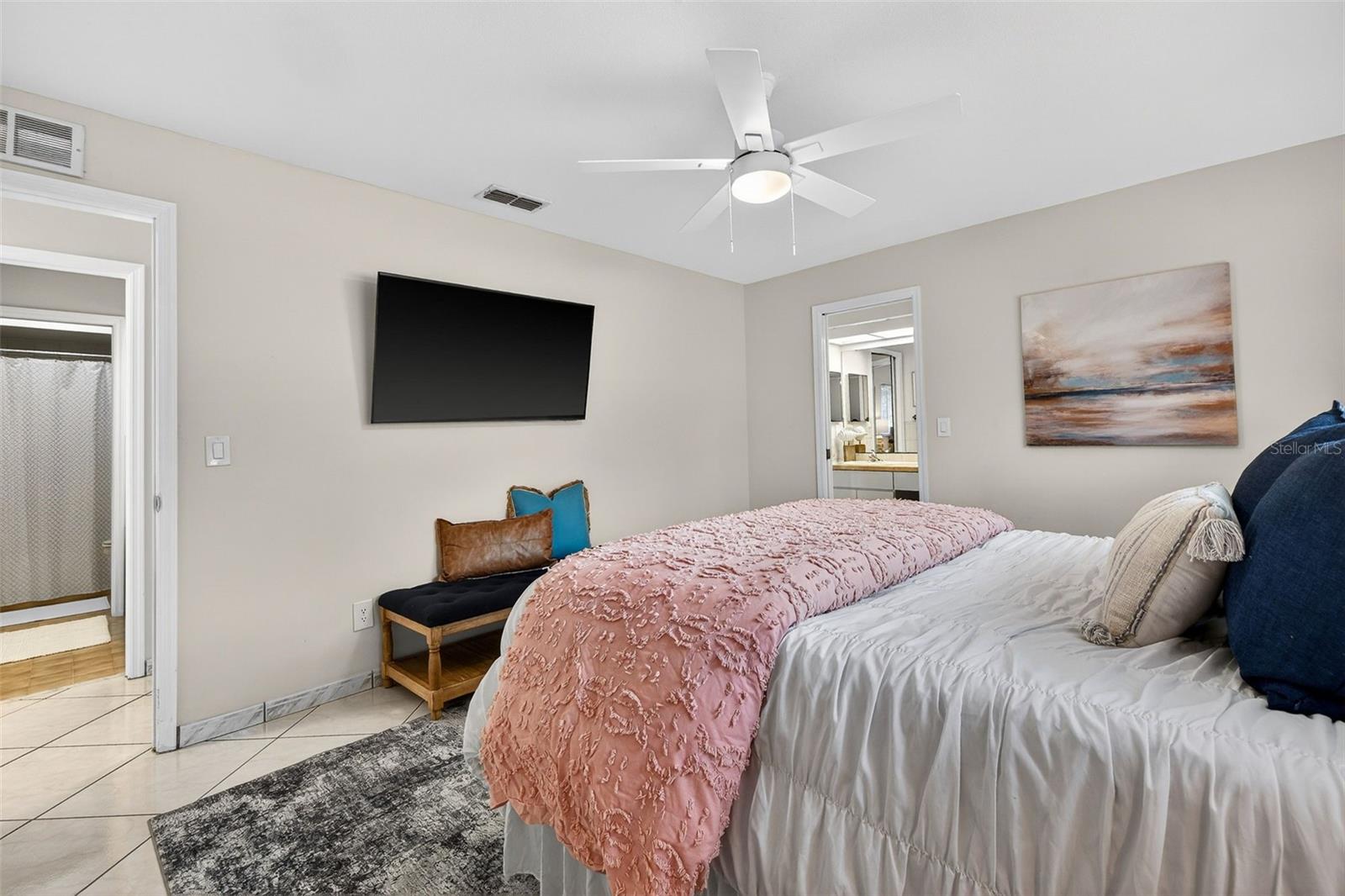 Image 26 of 37 For 1700 Glen Lakes Boulevard N