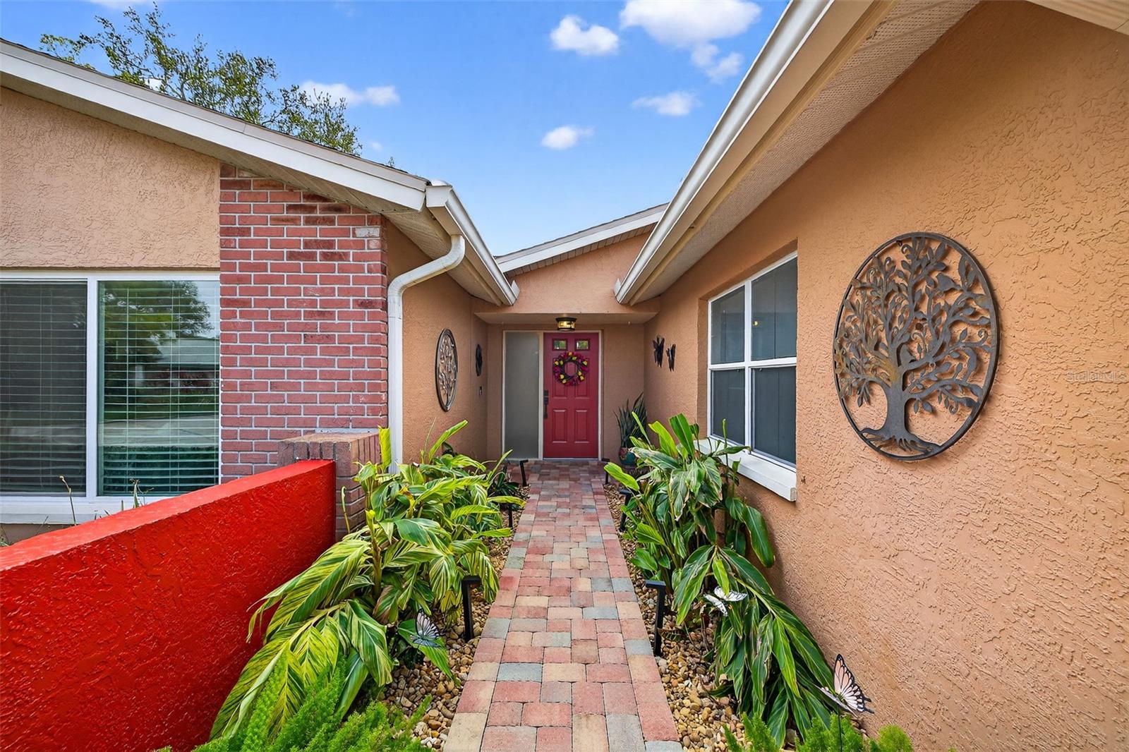 Image 5 of 37 For 1700 Glen Lakes Boulevard N