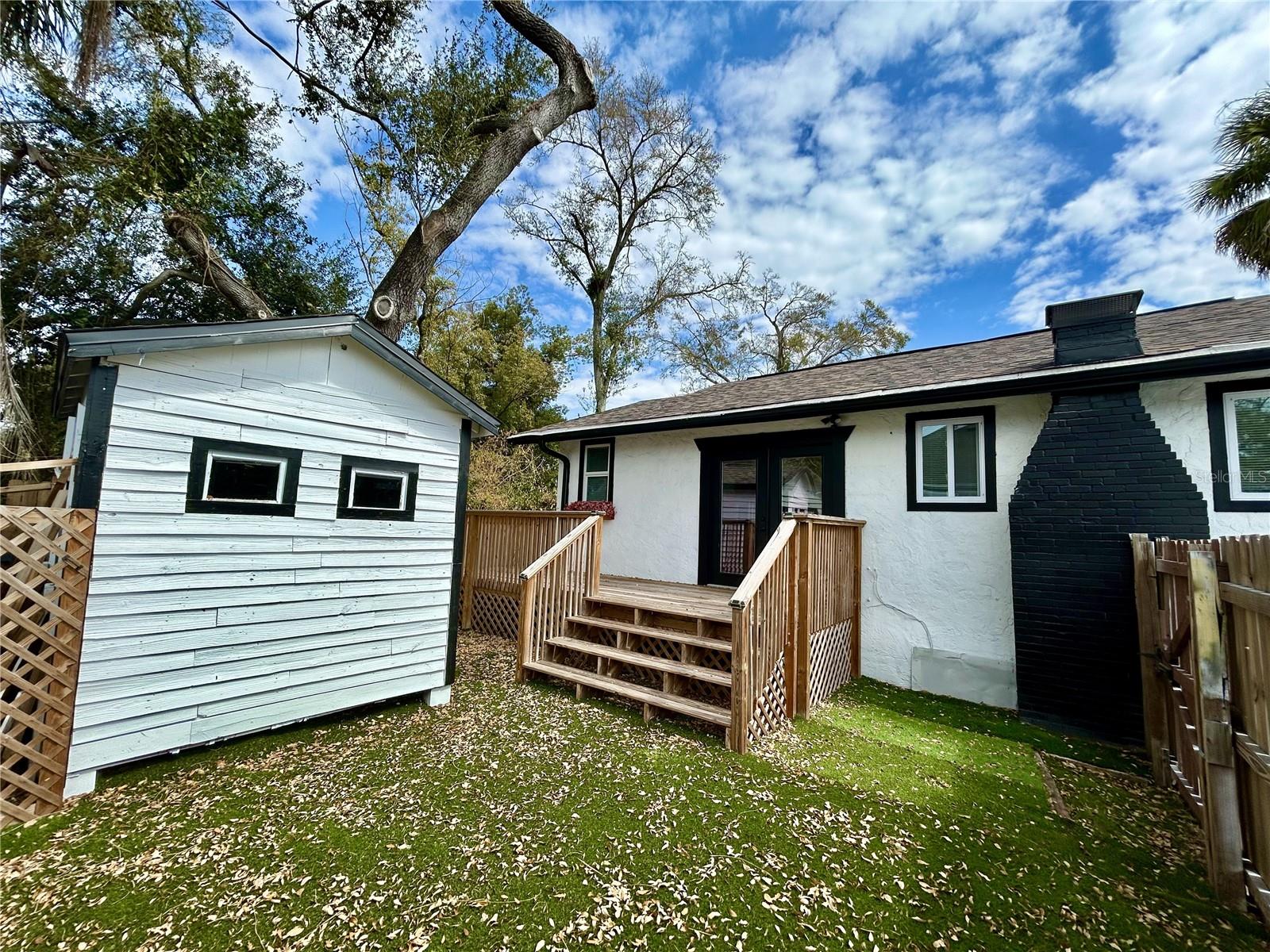 Image 14 of 16 For 706 Flora Street