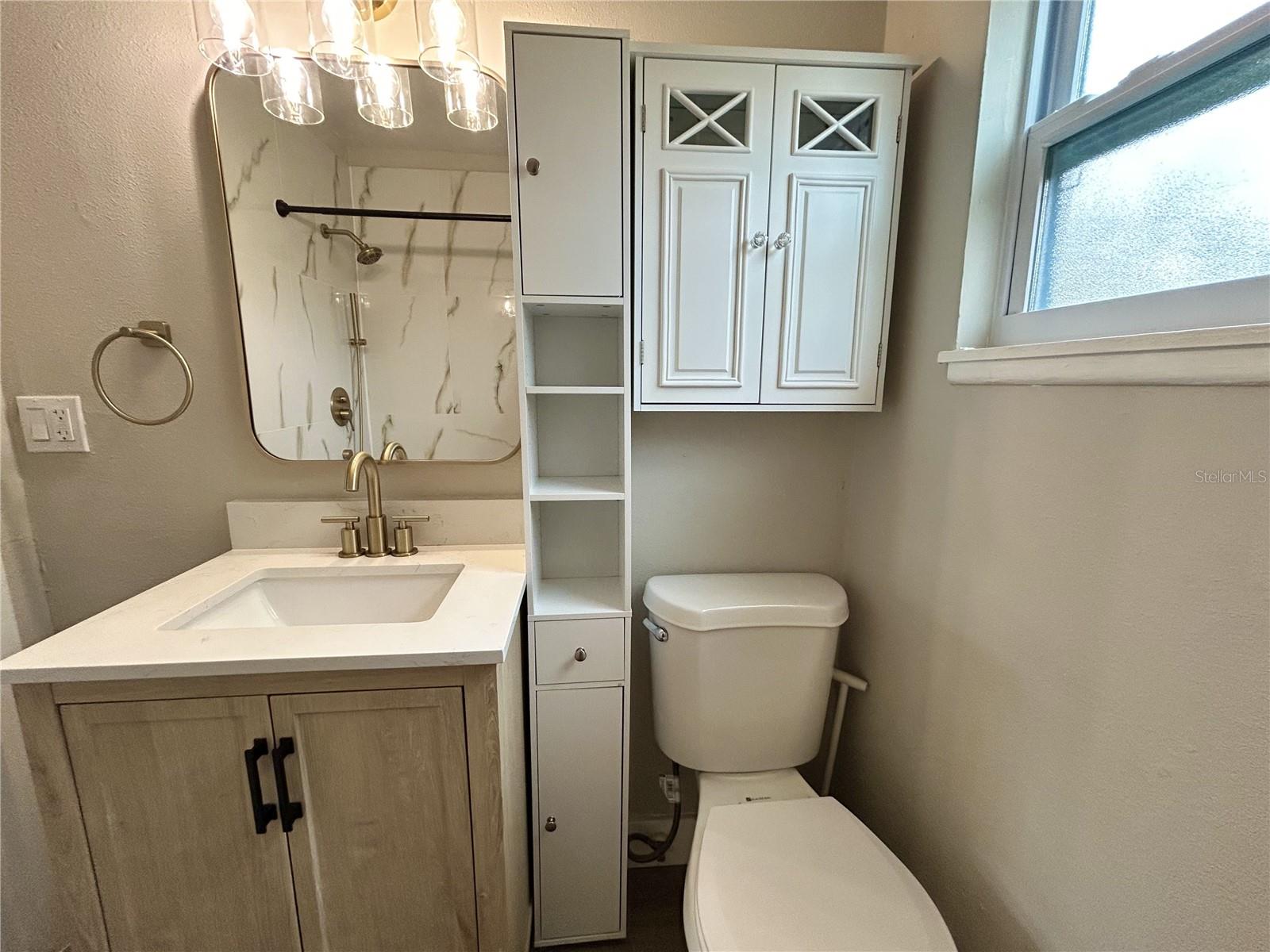 Image 9 of 16 For 706 Flora Street