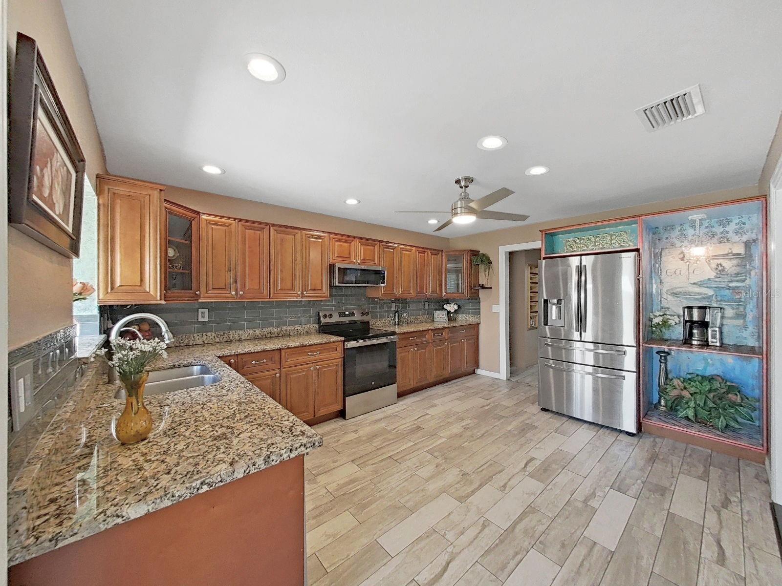 Image 11 of 68 For 438 Lafayette Boulevard