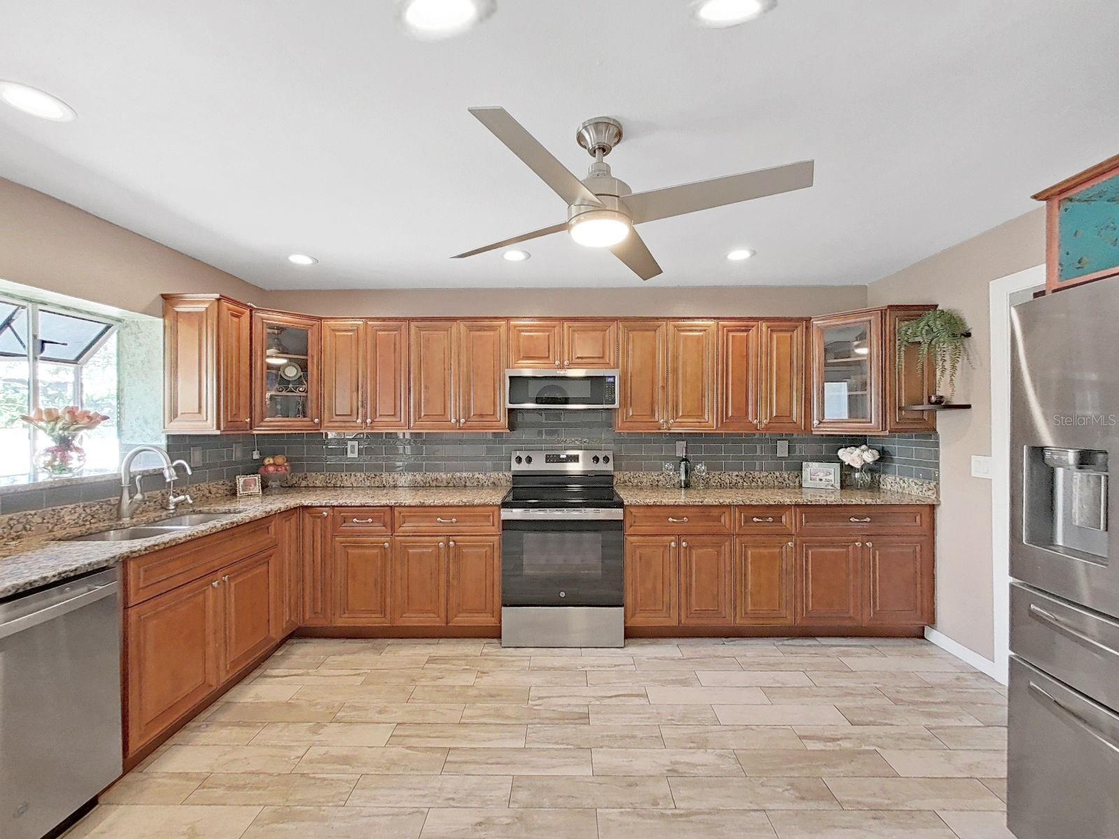 Image 12 of 68 For 438 Lafayette Boulevard