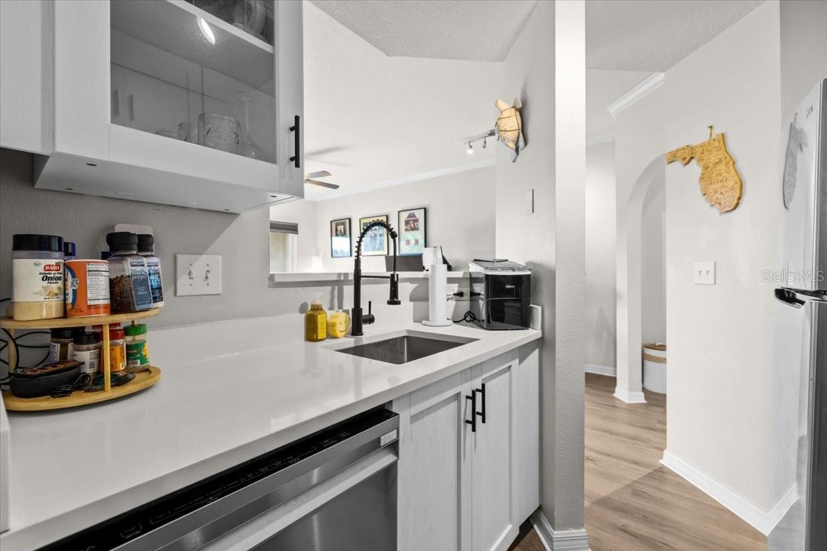 Image 10 of 24 For 501 Knights Run Avenue 2109