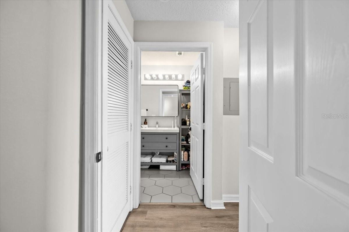 Image 11 of 24 For 501 Knights Run Avenue 2109