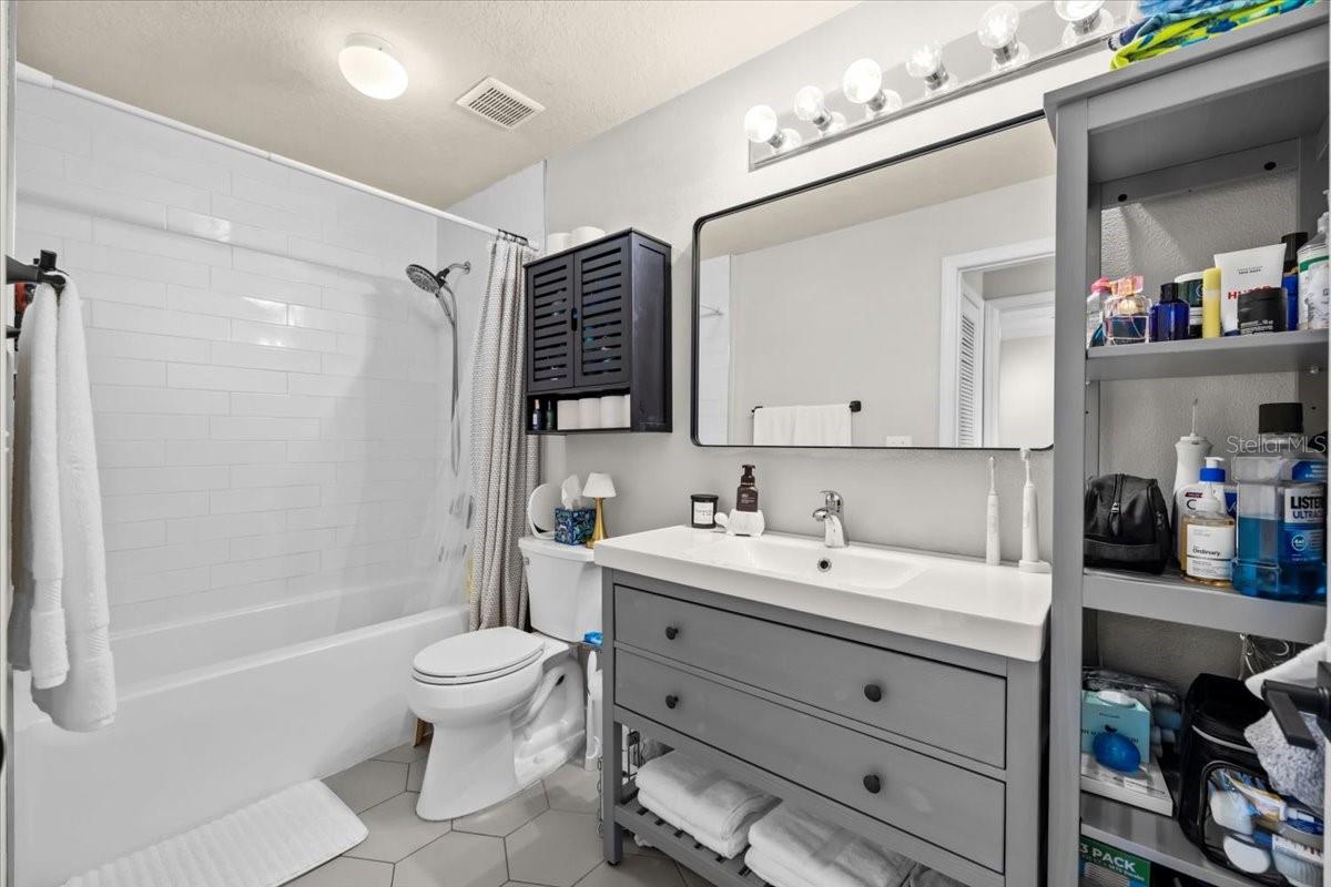 Image 12 of 24 For 501 Knights Run Avenue 2109