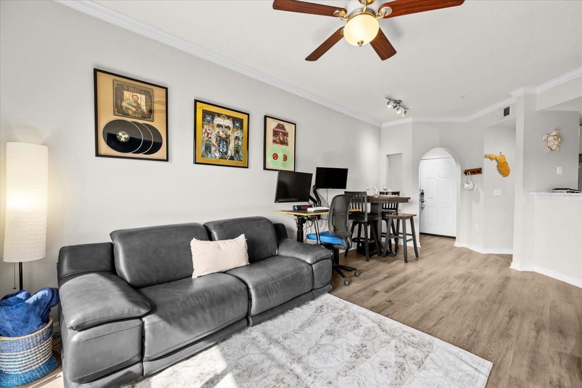 Image 4 of 24 For 501 Knights Run Avenue 2109