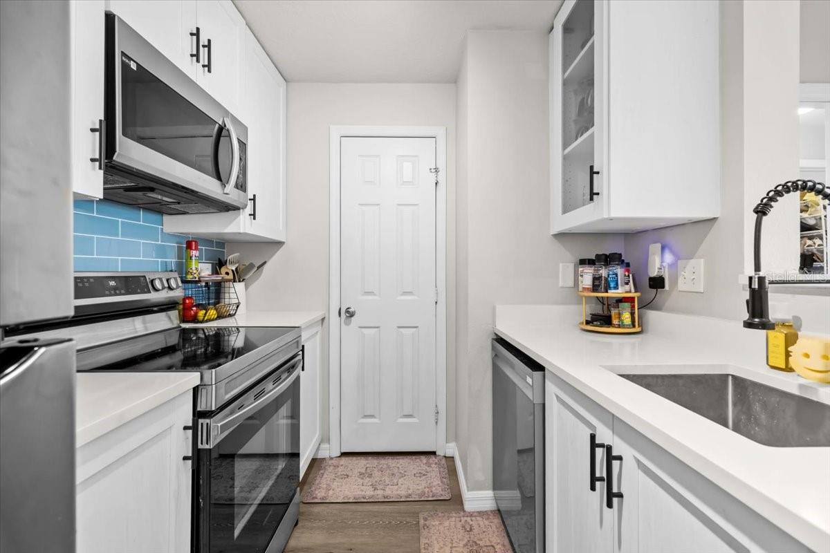 Image 8 of 24 For 501 Knights Run Avenue 2109