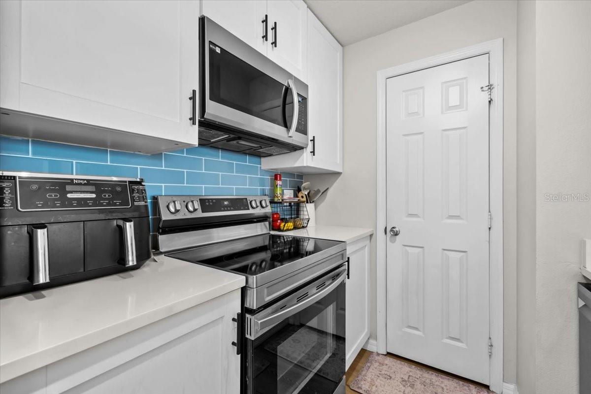 Image 9 of 24 For 501 Knights Run Avenue 2109