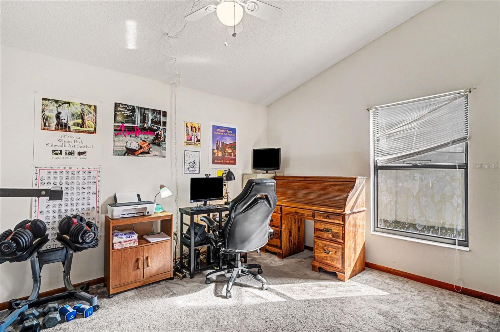 Image 24 of 43 For 1014 Cox Court