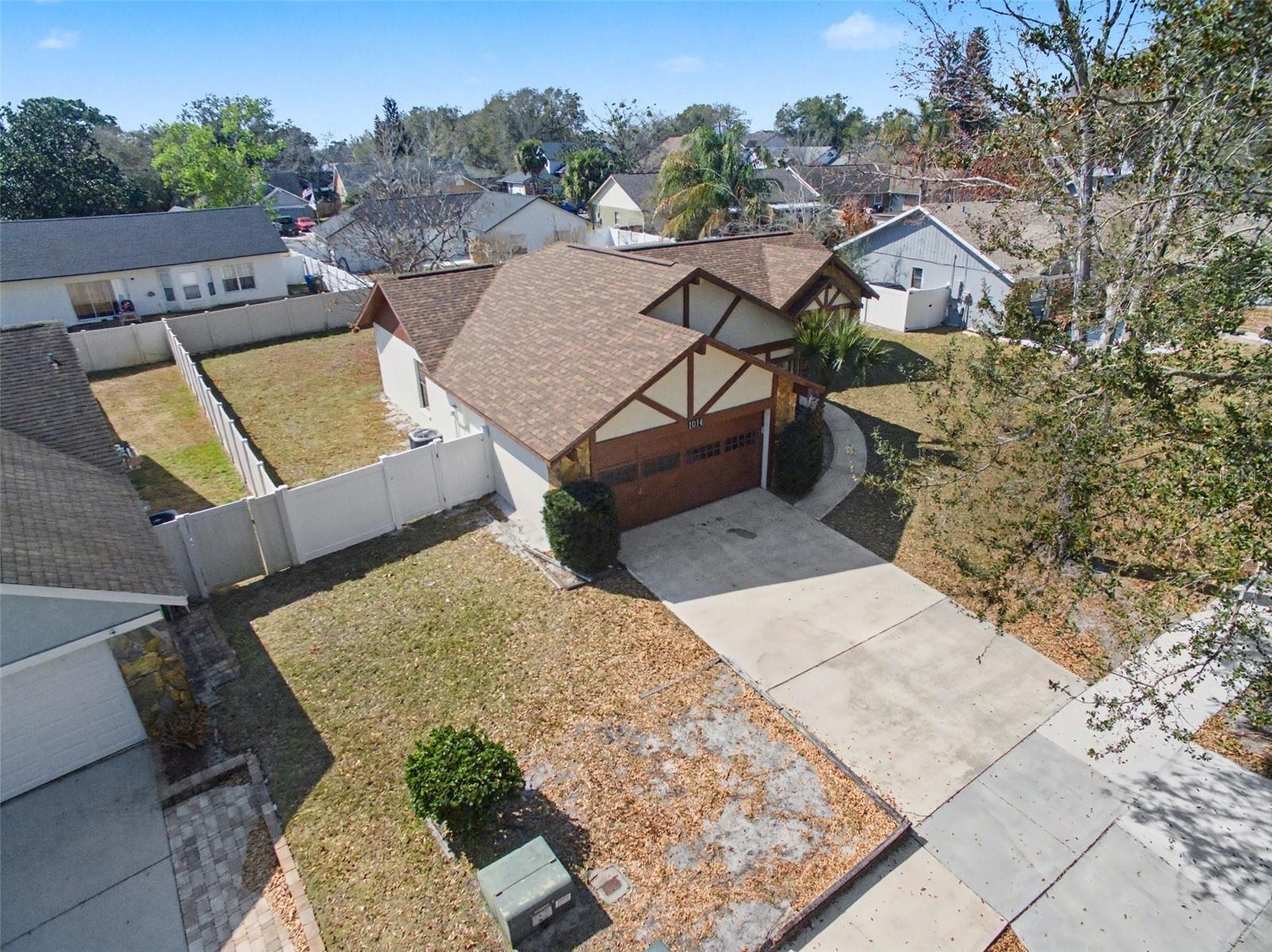 Image 35 of 43 For 1014 Cox Court