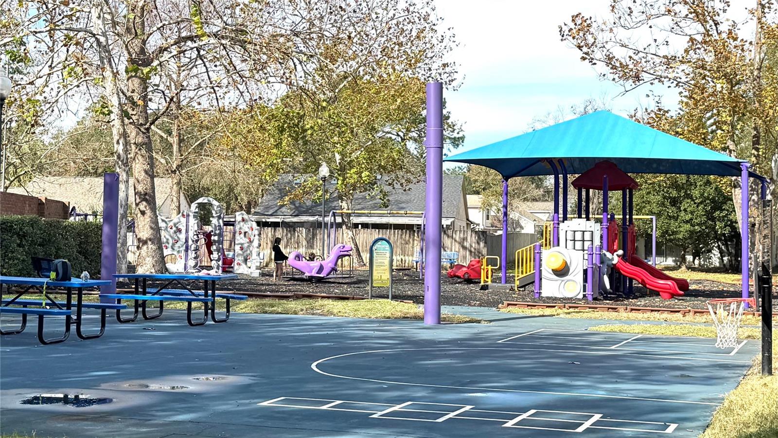 Image 38 of 43 For 1014 Cox Court