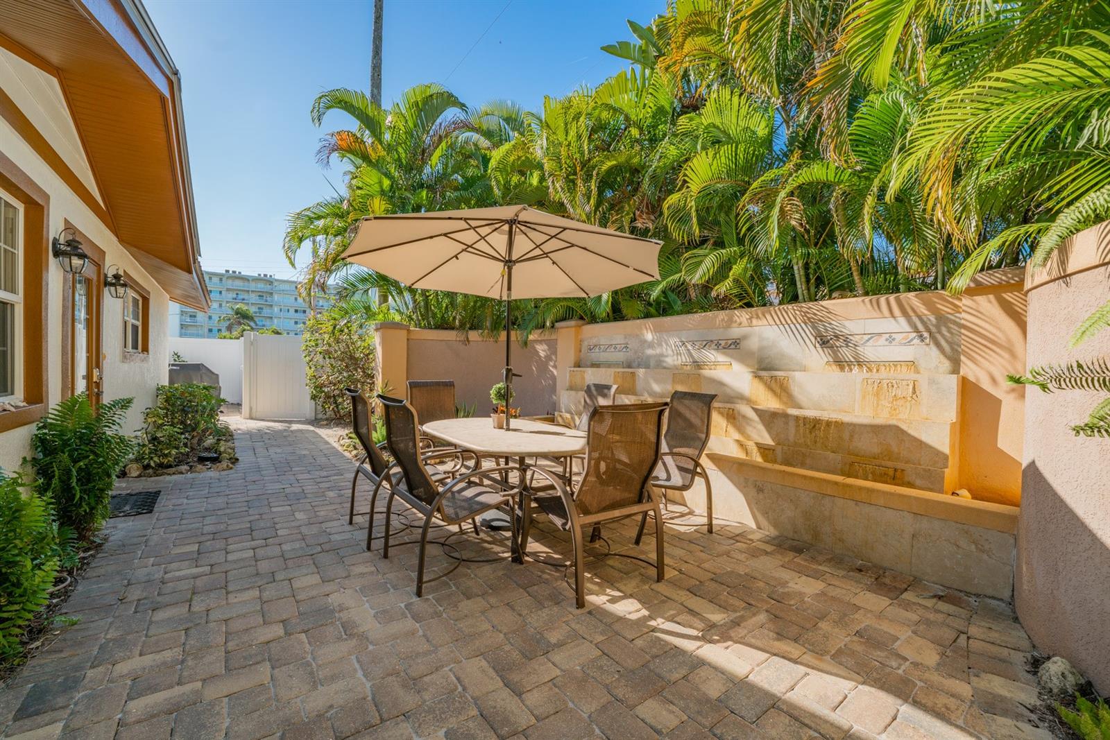 Image 44 of 92 For 201 54th Street