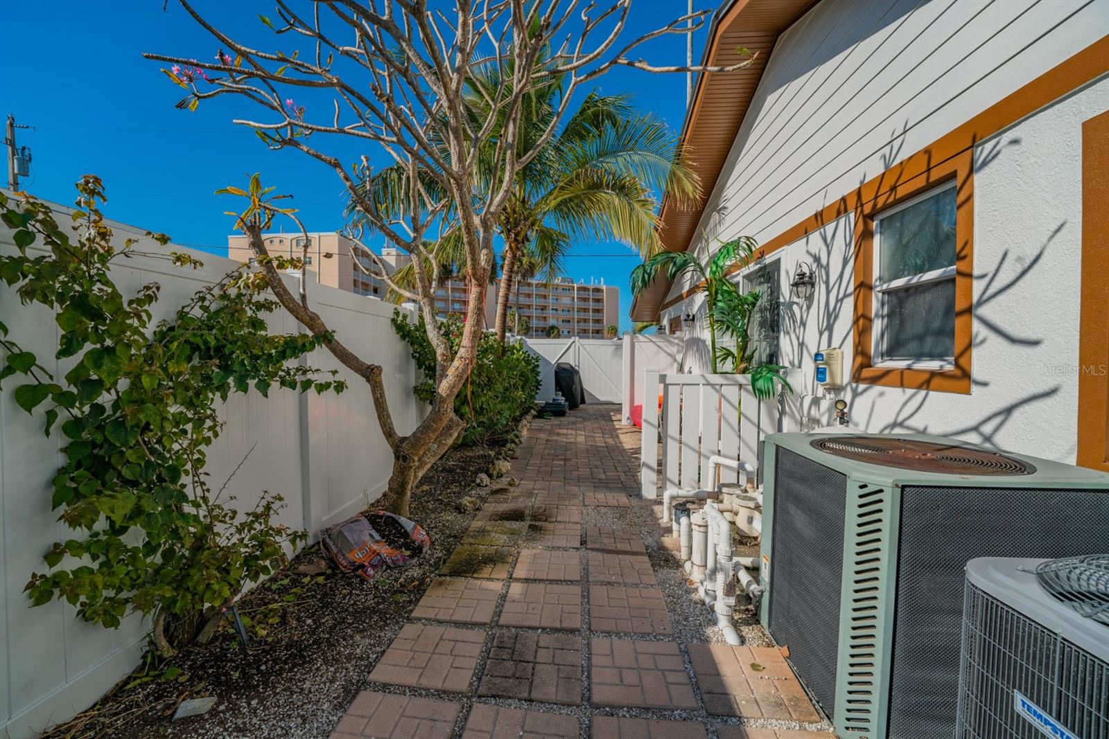 Image 49 of 92 For 201 54th Street