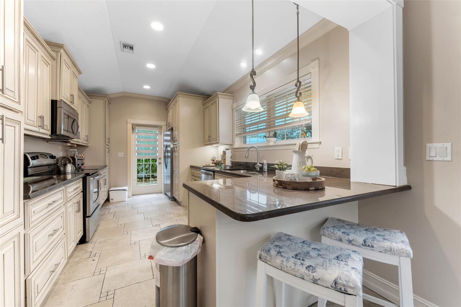 Image 7 of 92 For 201 54th Street