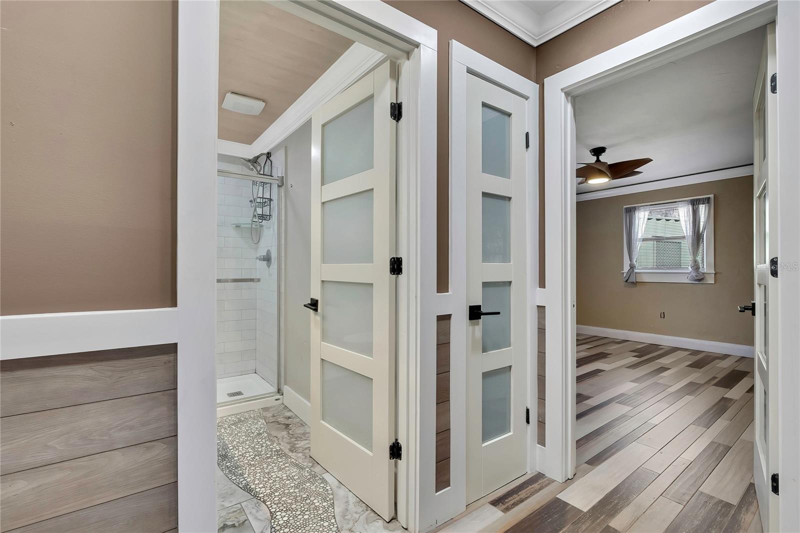 Image 11 of 28 For 6799 Oaklawn Street