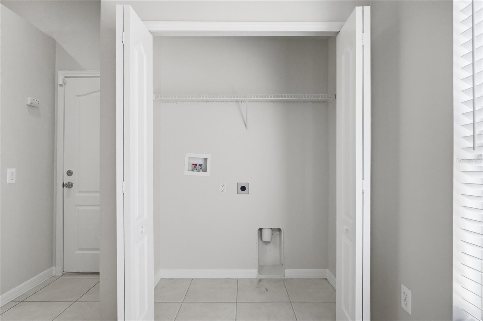 Image 9 of 33 For 13323 Bainbridge Way