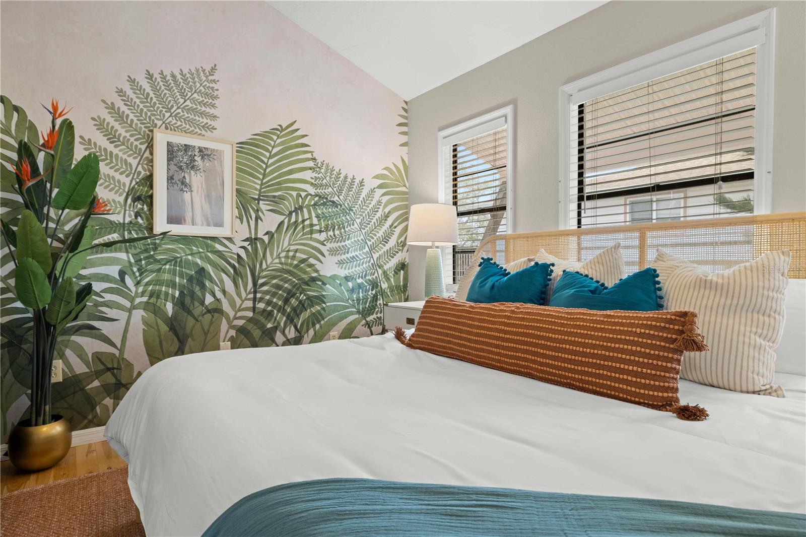 Image 14 of 59 For 2302 Bay Boulevard