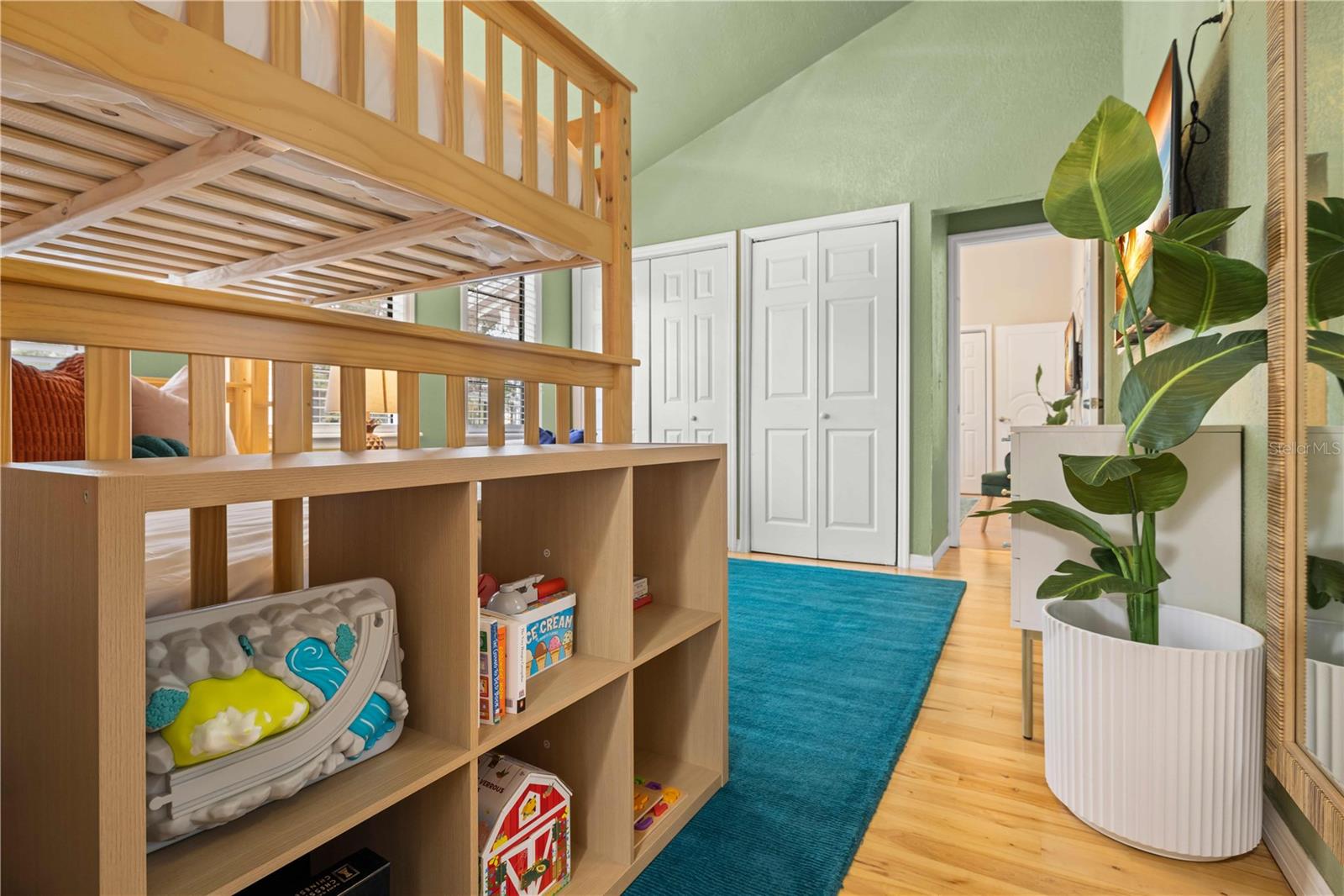 Image 20 of 59 For 2302 Bay Boulevard