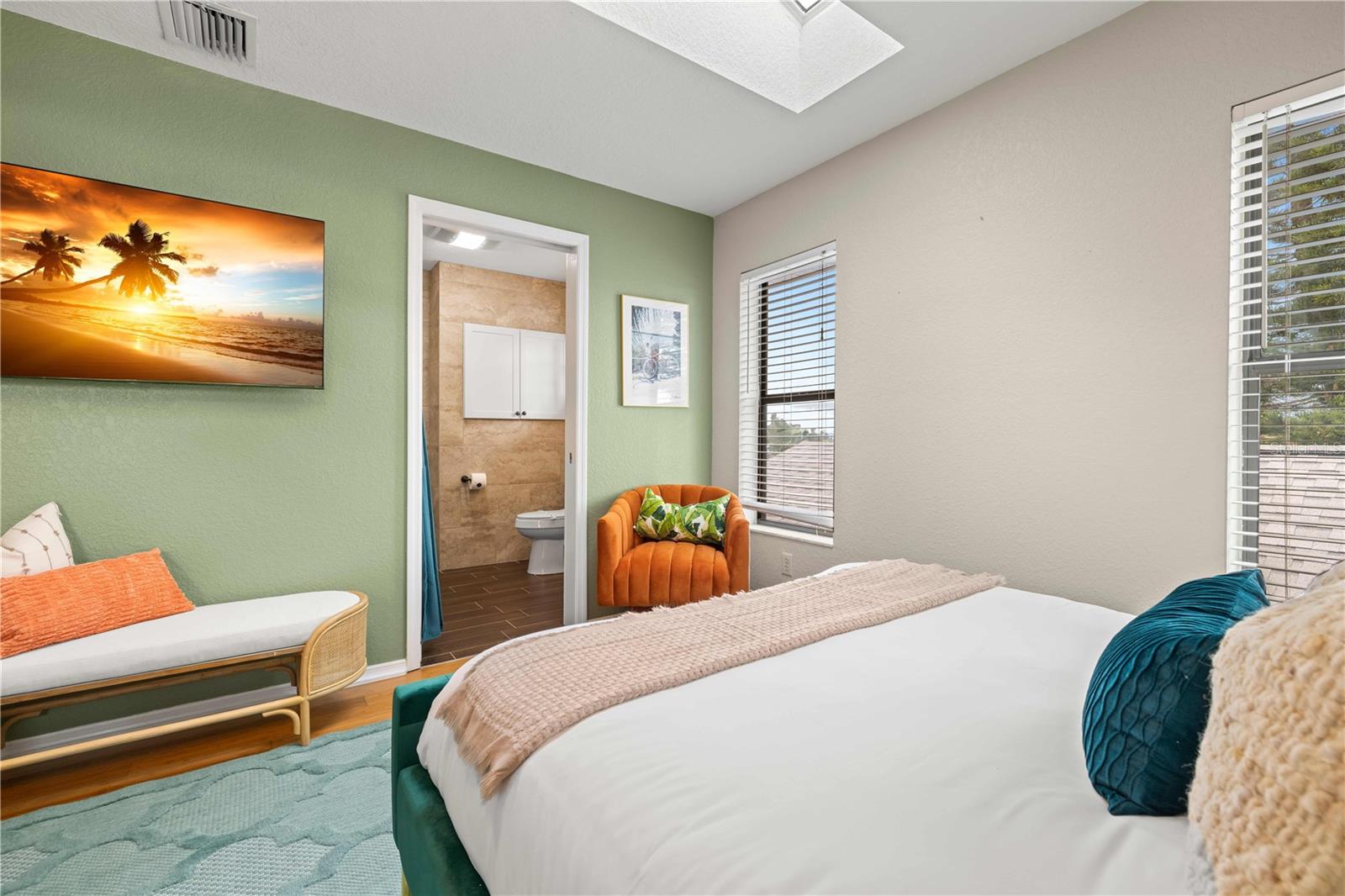 Image 30 of 59 For 2302 Bay Boulevard