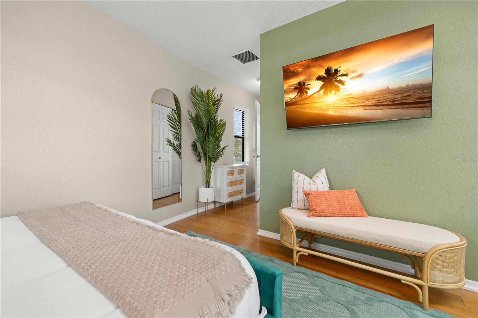 Image 31 of 59 For 2302 Bay Boulevard