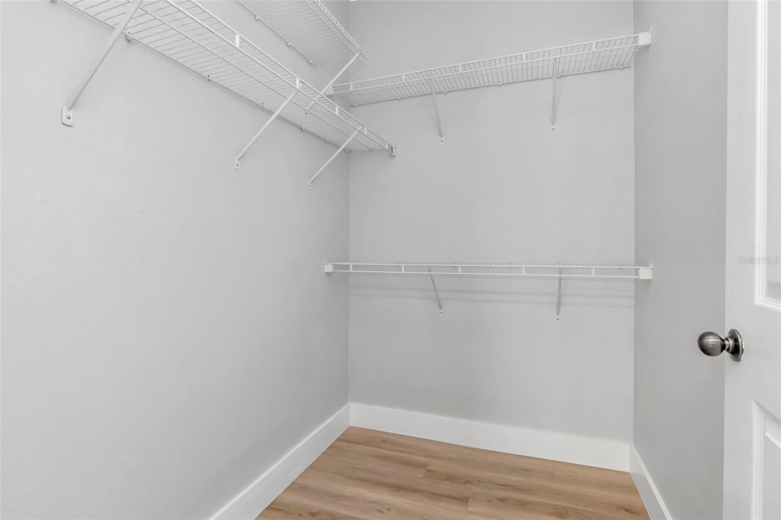 Listing photo id 19 for 9916 Courtney Palms Boulevard 103