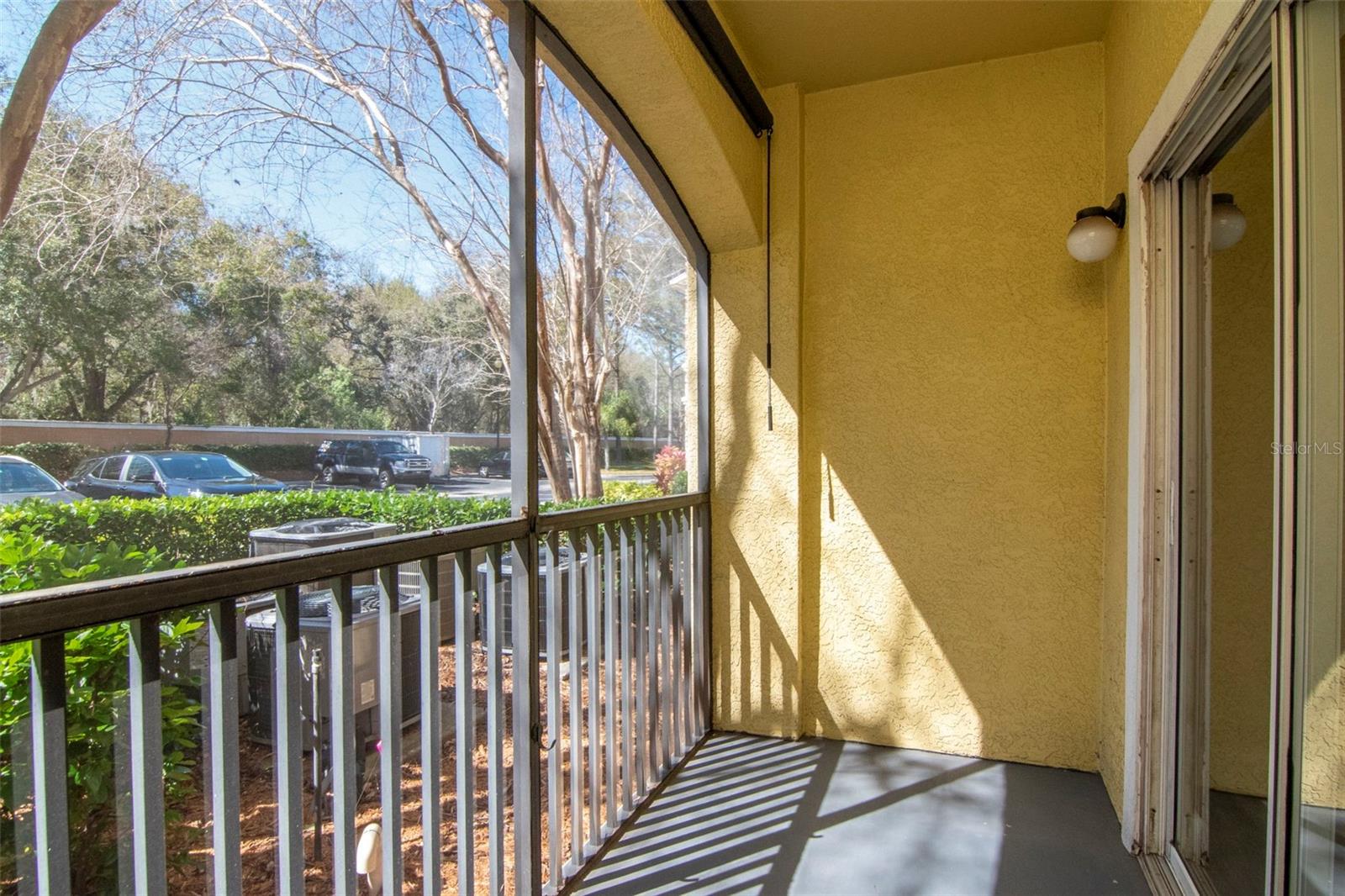 Listing photo id 21 for 9916 Courtney Palms Boulevard 103