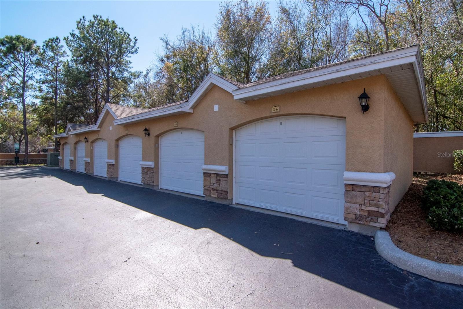 Listing photo id 23 for 9916 Courtney Palms Boulevard 103